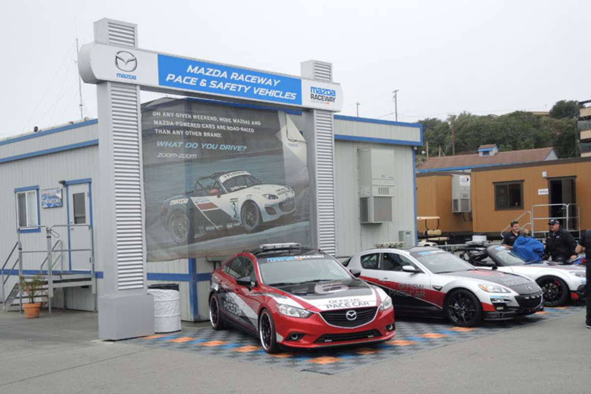 Das sind die offiziellen Autos, wenn die MotoGP nicht gastiert...