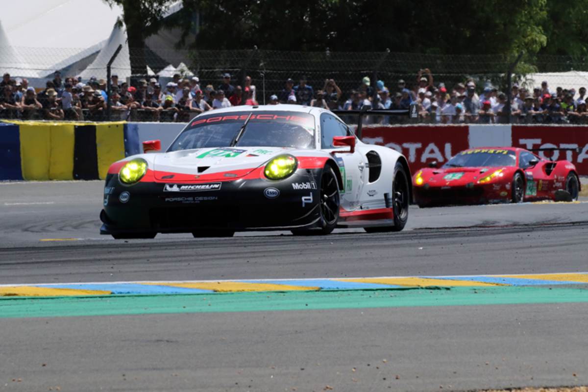 Weissacher Mittelmotor: Der Porsche 911 RSR