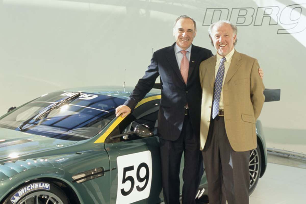 Dr. Bez und Dave Richards bei der Präsentation am 4. November 2004