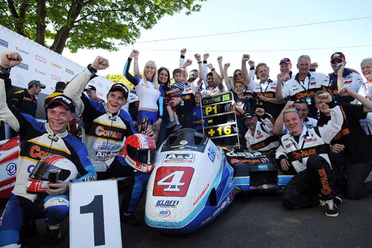 Jubel nach dem sensationellen TT-Erfolg 2013