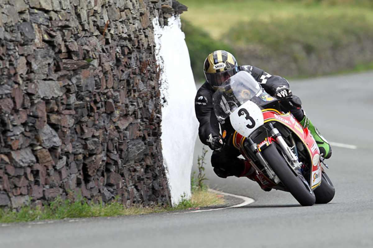 Michael Dunlop auf der XR69 Suzuki