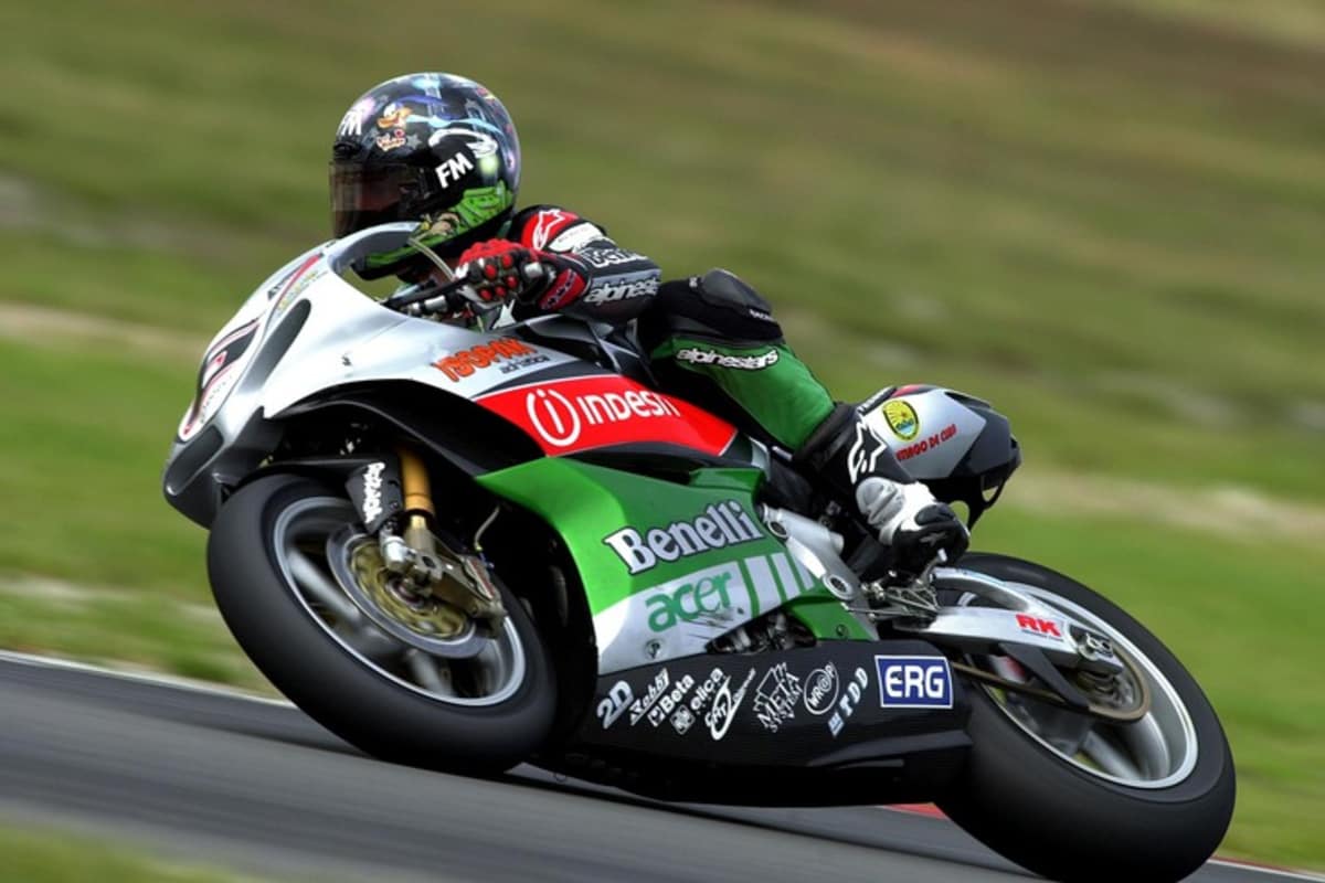 Peter Goddard mit Benelli 2001