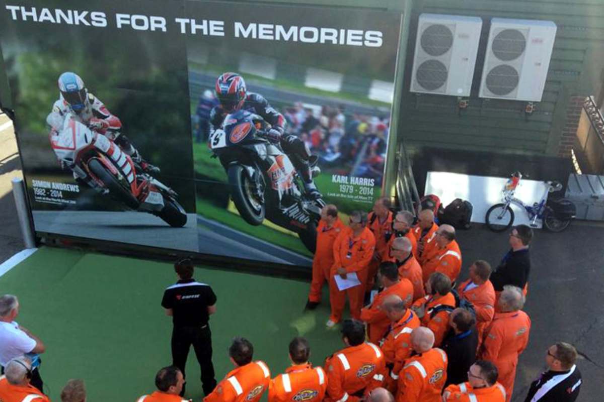 Zur Erinnerung an Simon Andrews und Karl Harris 