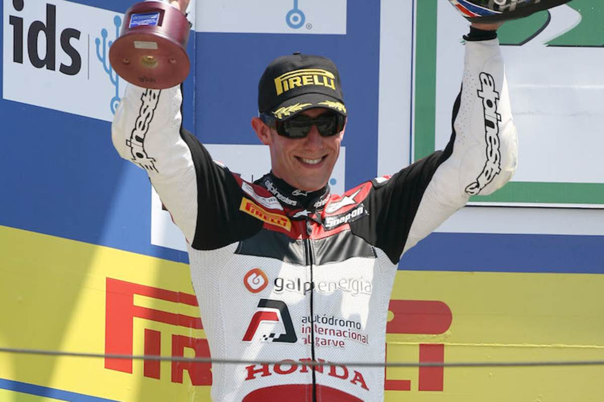Hier feiert Craig Jones Platz 2 in Misano 