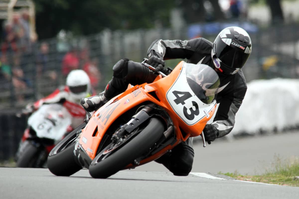 Hans Paßberger auf der WeKa-Ducati