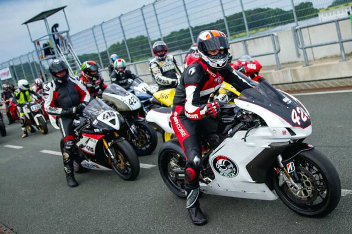 Most-Sieger Jonas Heinrich stürzte in Schleiz im Kampf um die Führung