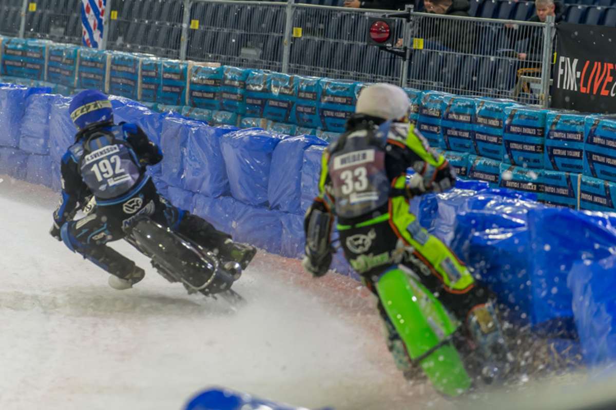 Es kam, wie es kommen musste: Hans Weber touchierte per Vorderrad die Ballen