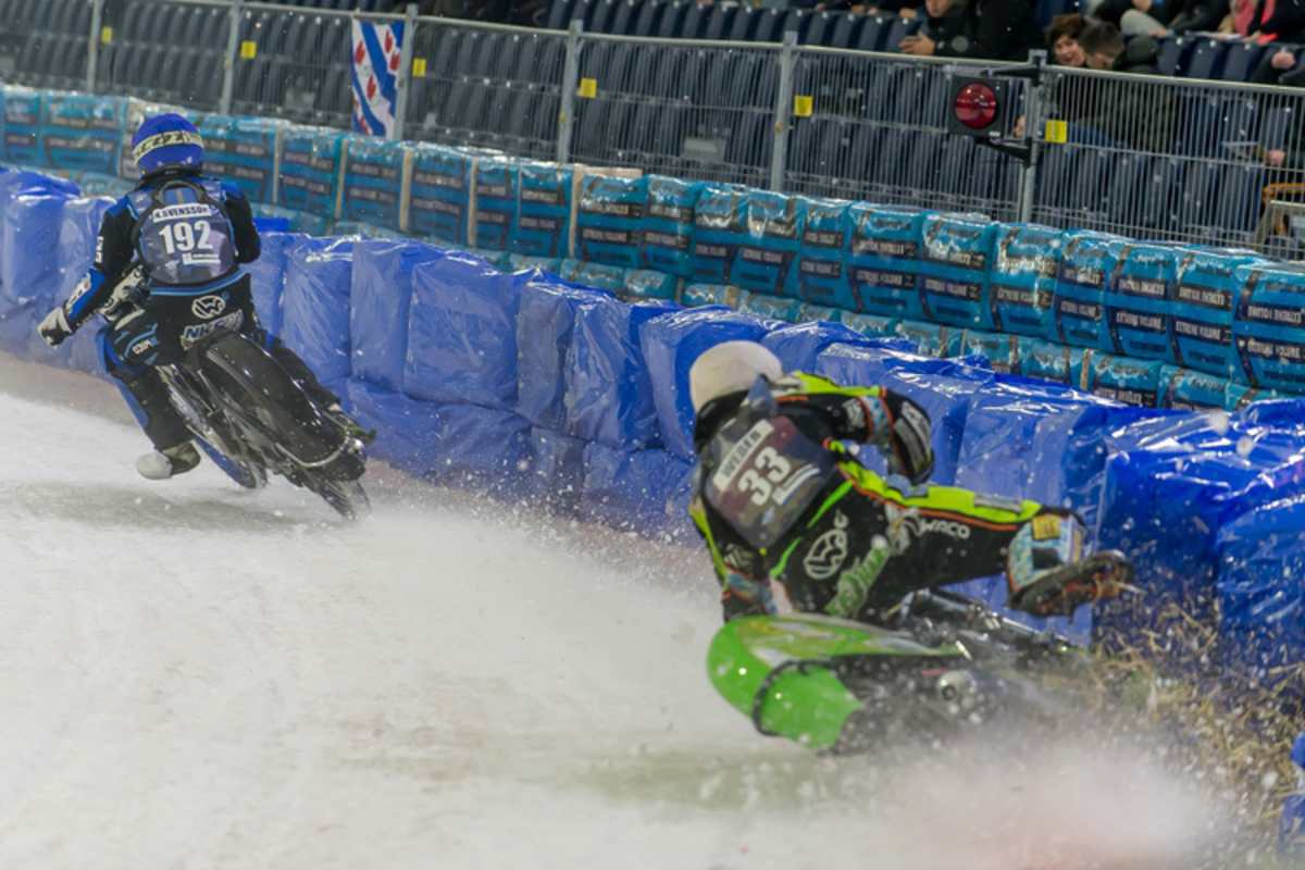 Hans Weber stürzte, Niclas Svensson machte sich davon