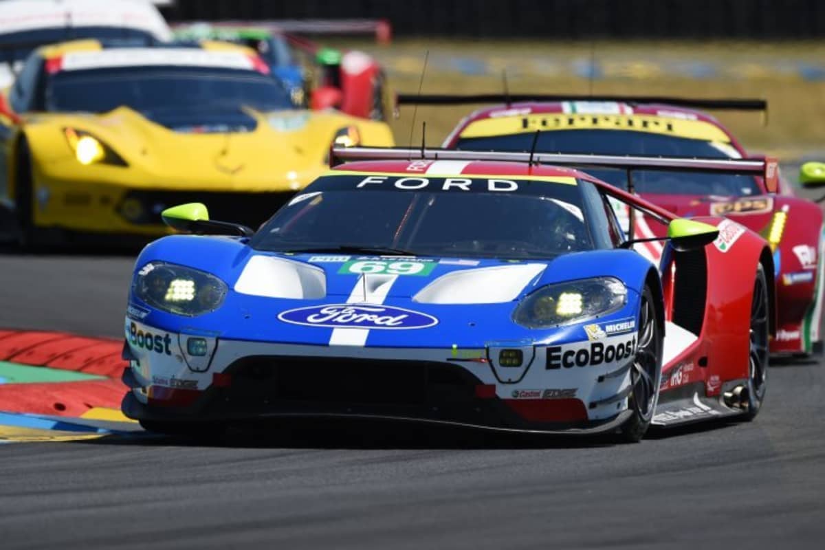 In der GTE-Klasse kämpft Ford (vorne) gegen fünf andere Hersteller