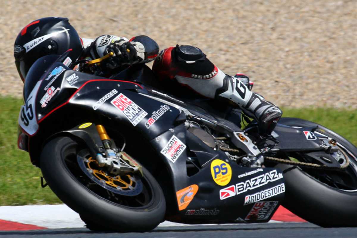 Lukas Gauster führte seine Aprilia RS4 bereits zu vier Saisonsiegen