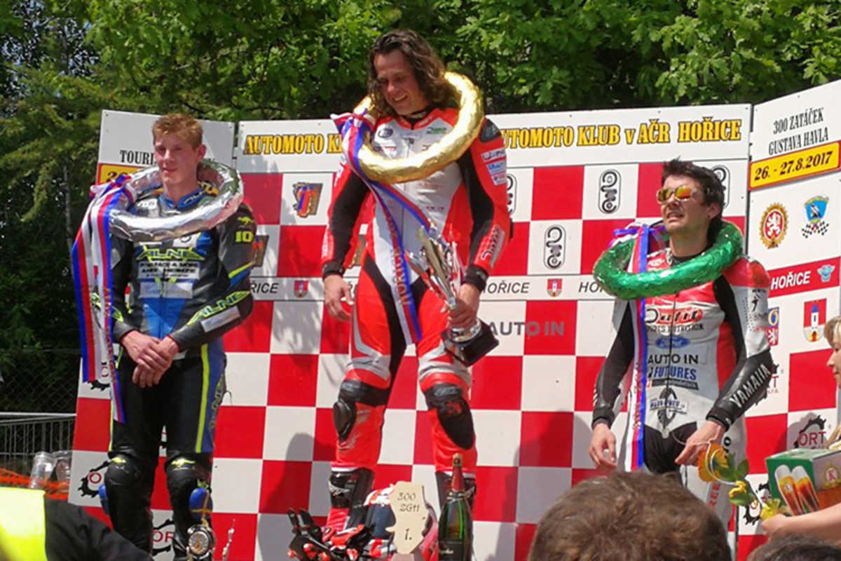 Siegerehrung Supersport: Christian Schmitz, Kamil Holan und Richard Sedlak (v.l.)