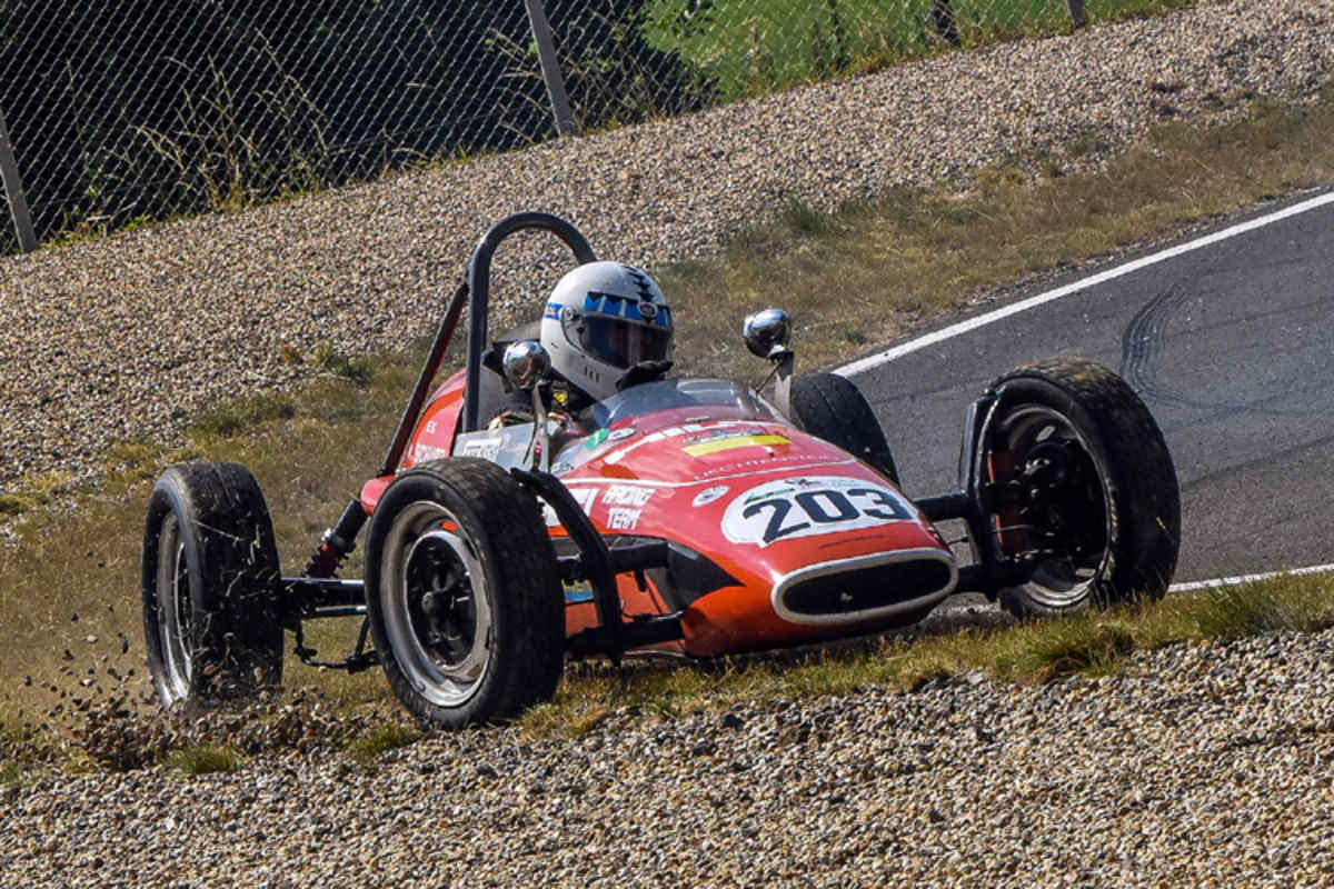 Ein Formel Vau-Rennwagen auf Abwegen