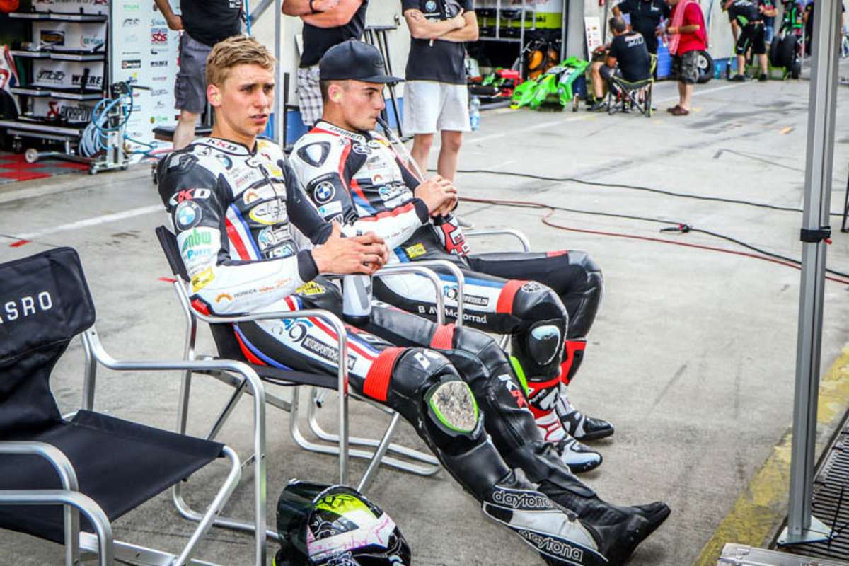 Der Schleizer Julian Puffe und Ilya Mikhalchik (re.)