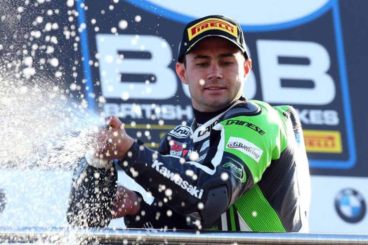 Leon Haslam behauptete seine BSB-Gesamtführung