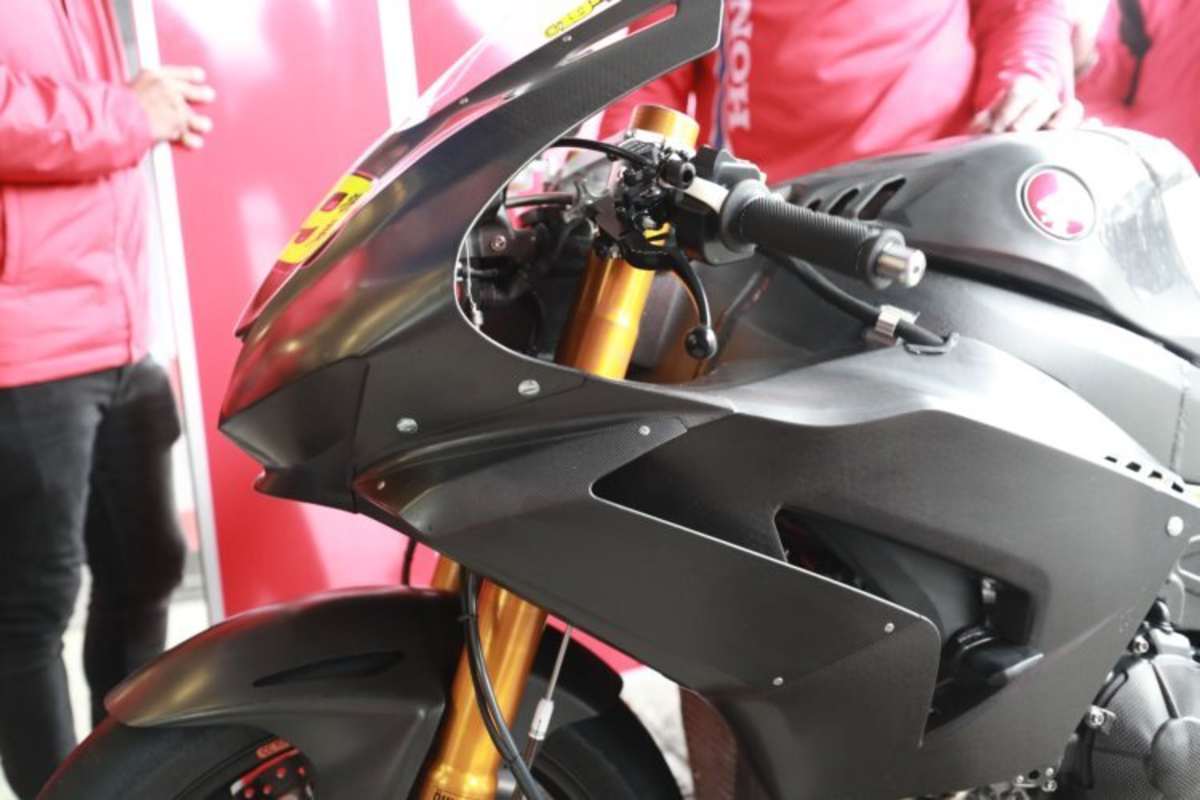 Honda CBR1000RR-R