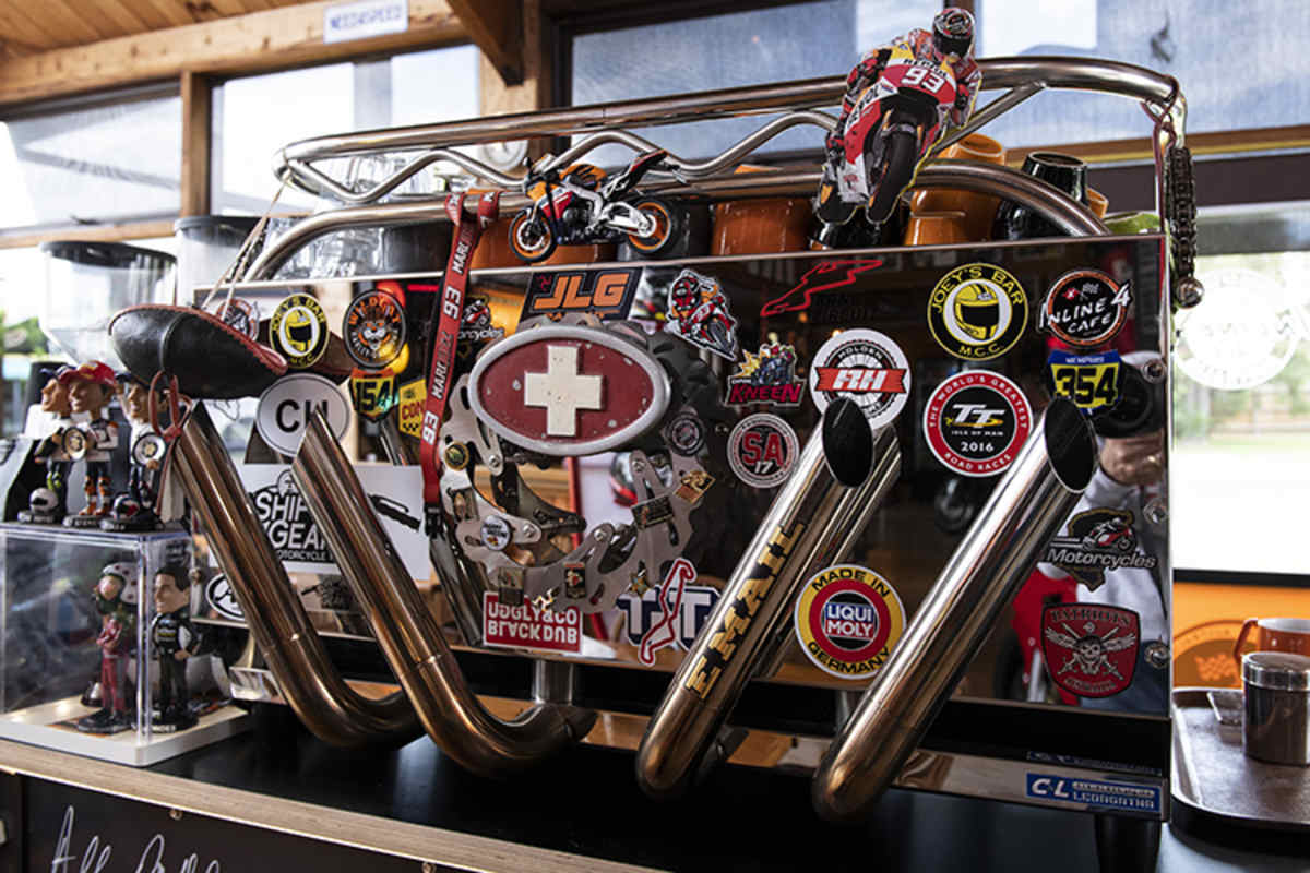 So muss die Rückwand einer Kaffeemaschine aussehen