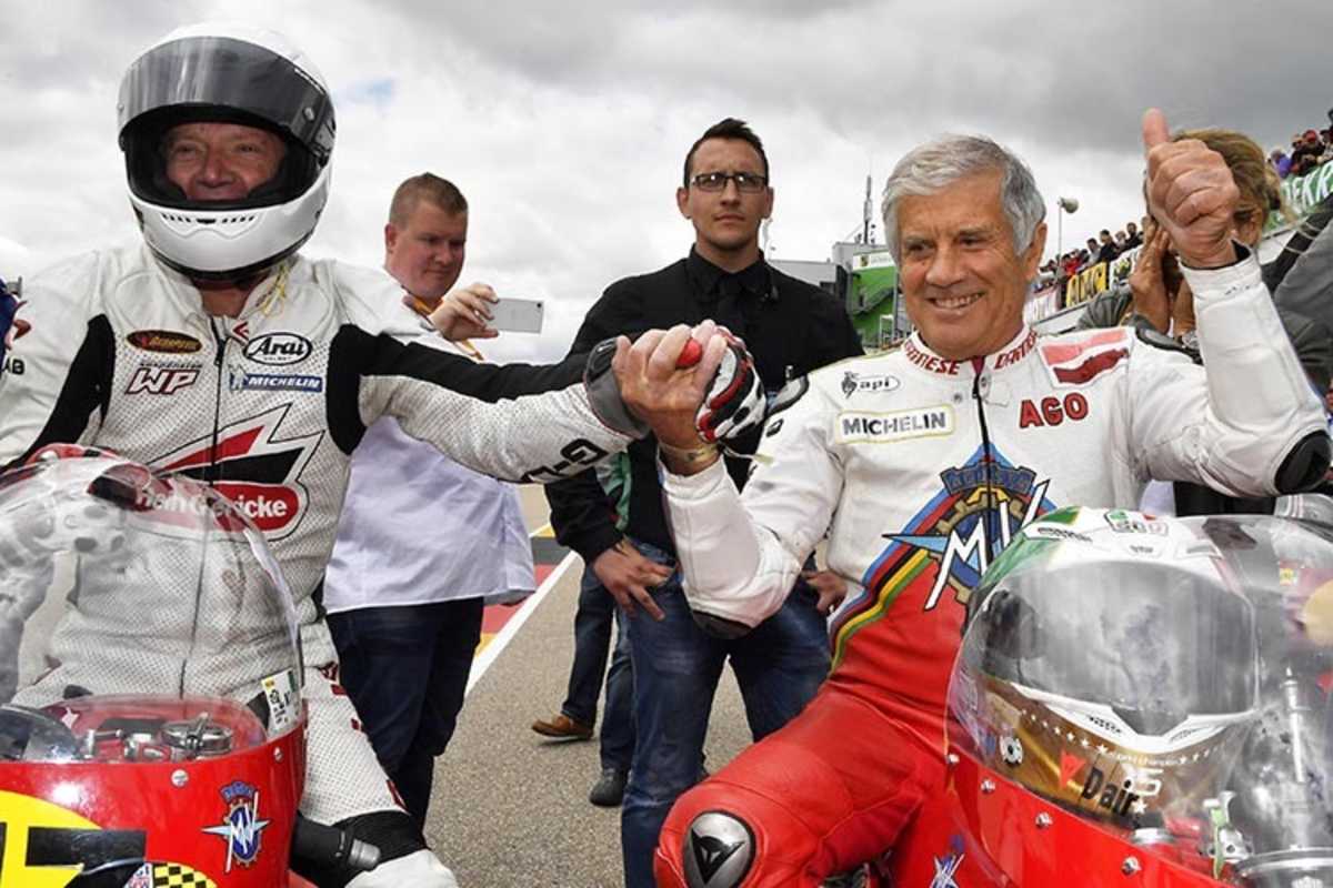 Peter Rubatto auf dem Sachsenring mit Giacomo Agostini
