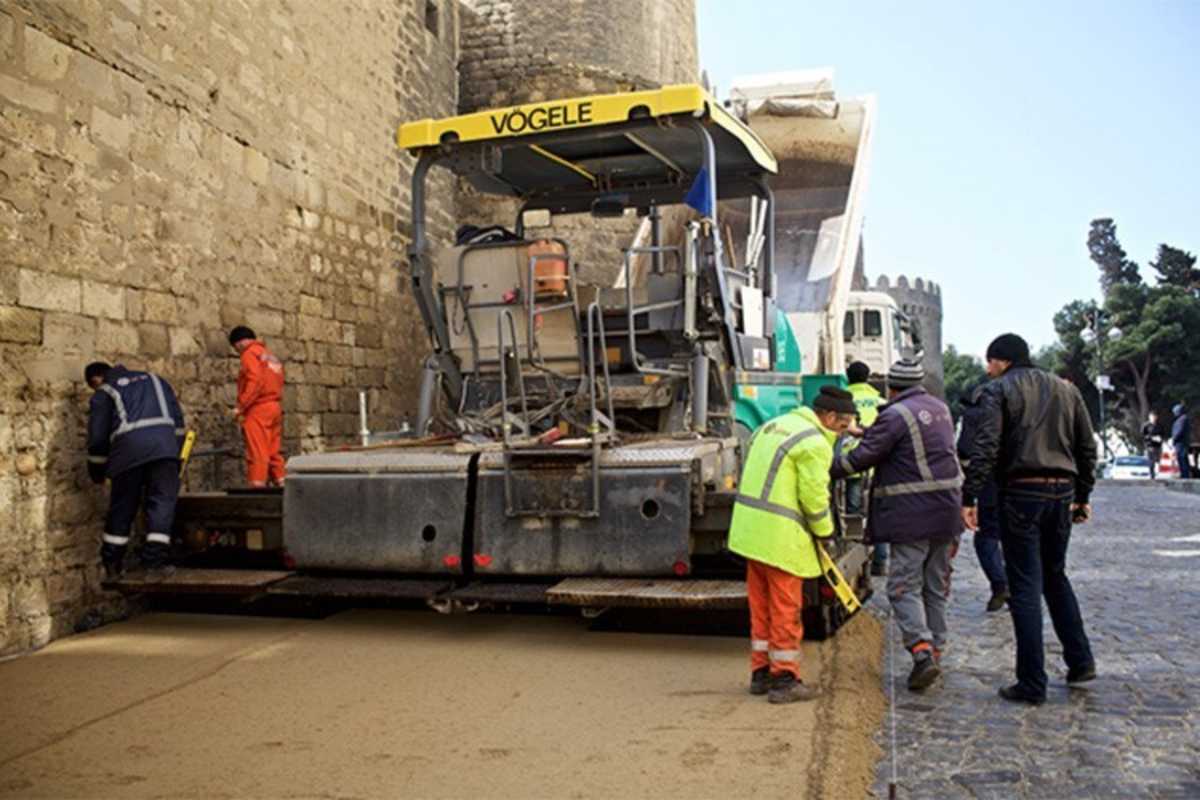 So wurde das Kopfsteinpflaster überdeckt, bevor asphaltiert wurde