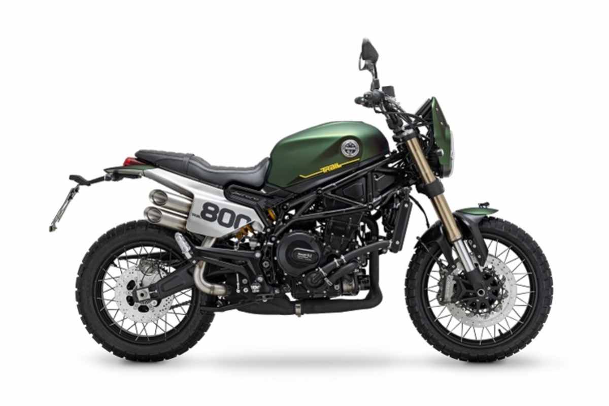 Benelli Leoncino 800 Trail: mehr Federweg, 19er Voderrad und eine hochgezogene Auspuff-Anlage