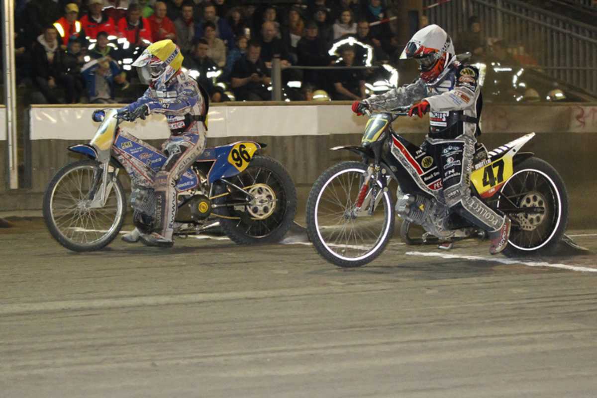 Dimitri Bergé (li.) gegen Erik Riss