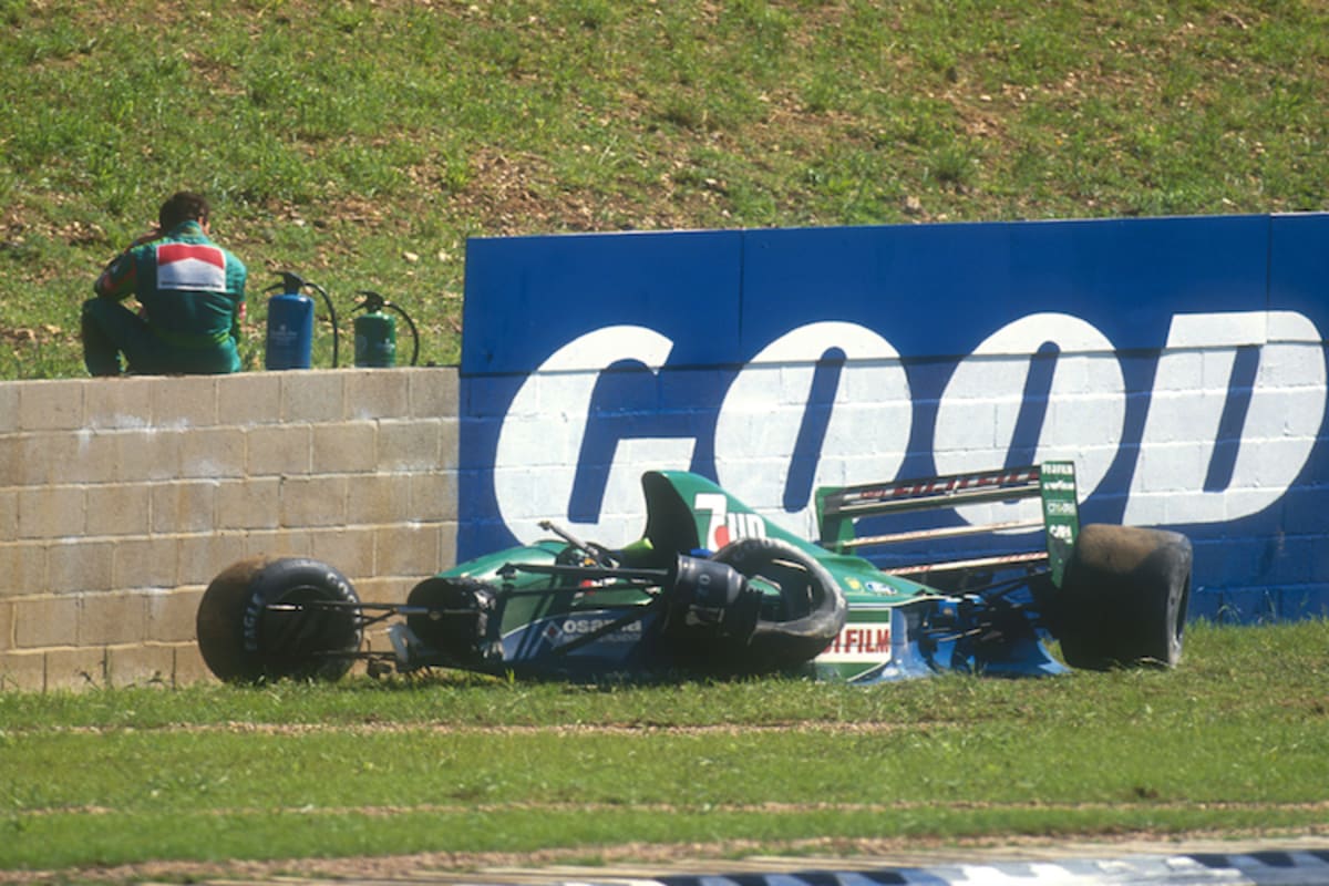 Andrea de Cesaris hat 1991 in England den Jordan geschrottet