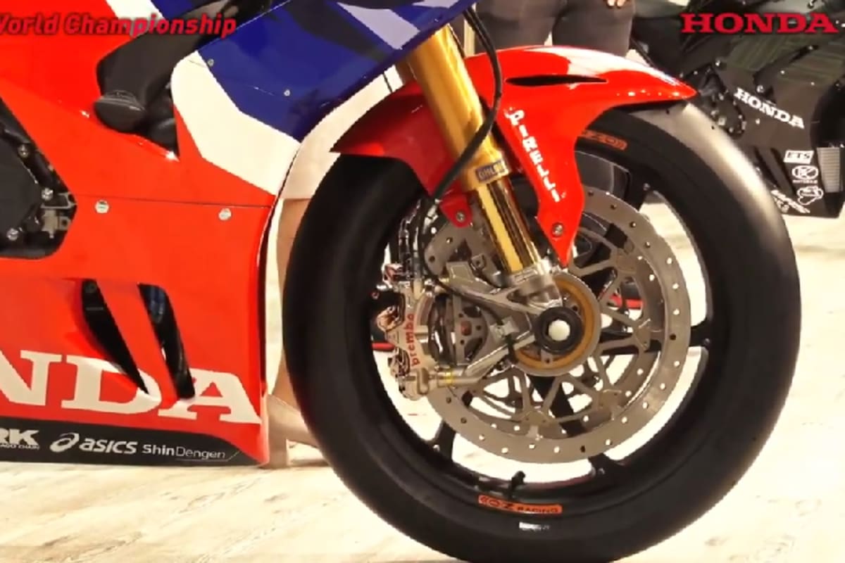 Die Honda Fireblade bei der Teampräsentation in Tokio	