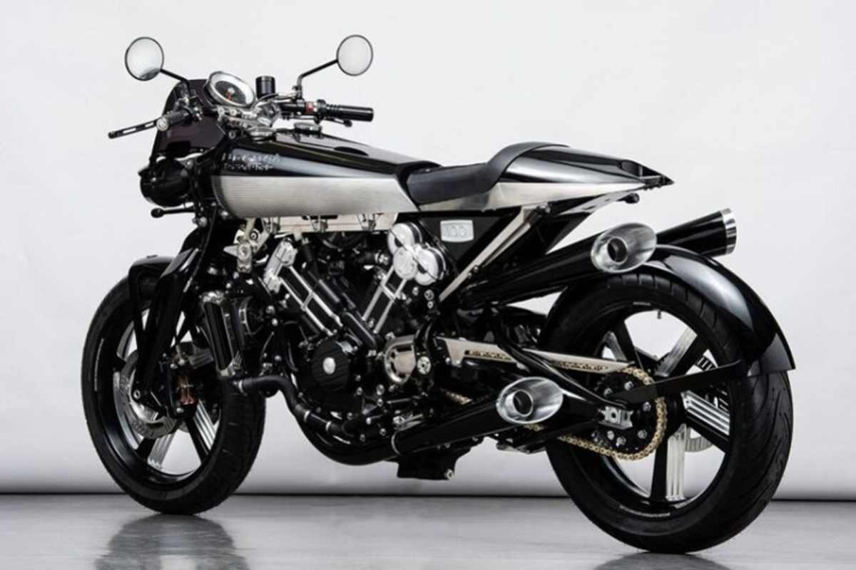 Die vier Auspuffrohre sind richtig frech