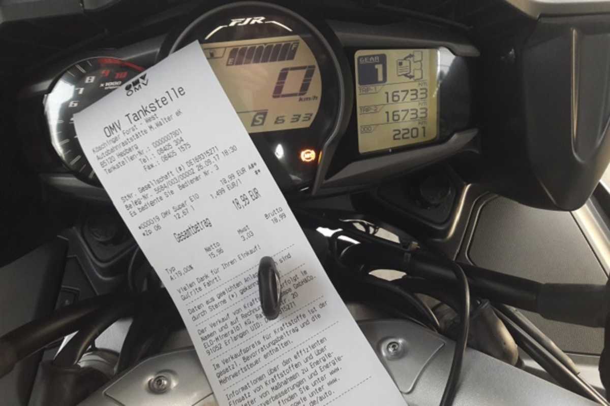 Beweisführung: Fotos mit Tachostand und Tankquittungen