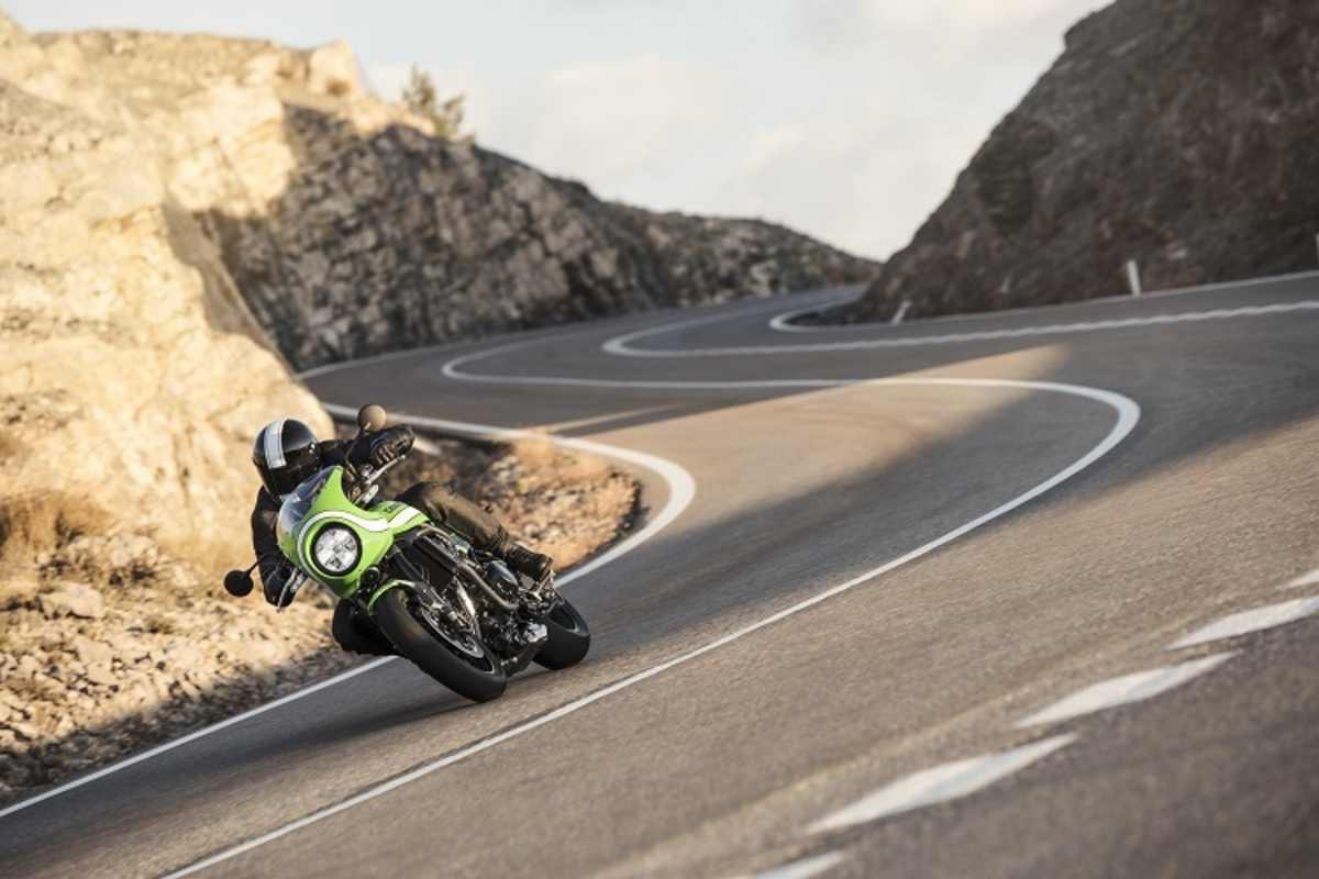 Der Kurvenswing wird versüsst durch die Gewissheit, das man dabei auch noch cool aussieht