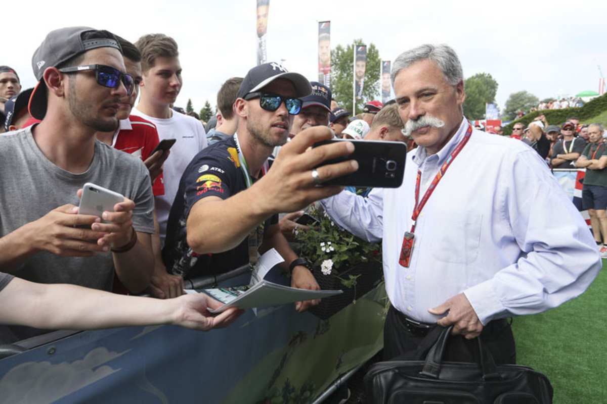 Auch Formel-1-Oberhaupt Chase Carey genoss das Bad in der Fan-Menge