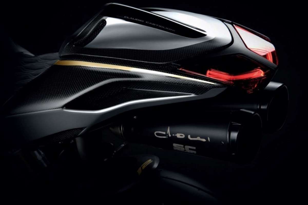 Claudio-Schriftzug, eingelasert in den Auspuff von SC-Project