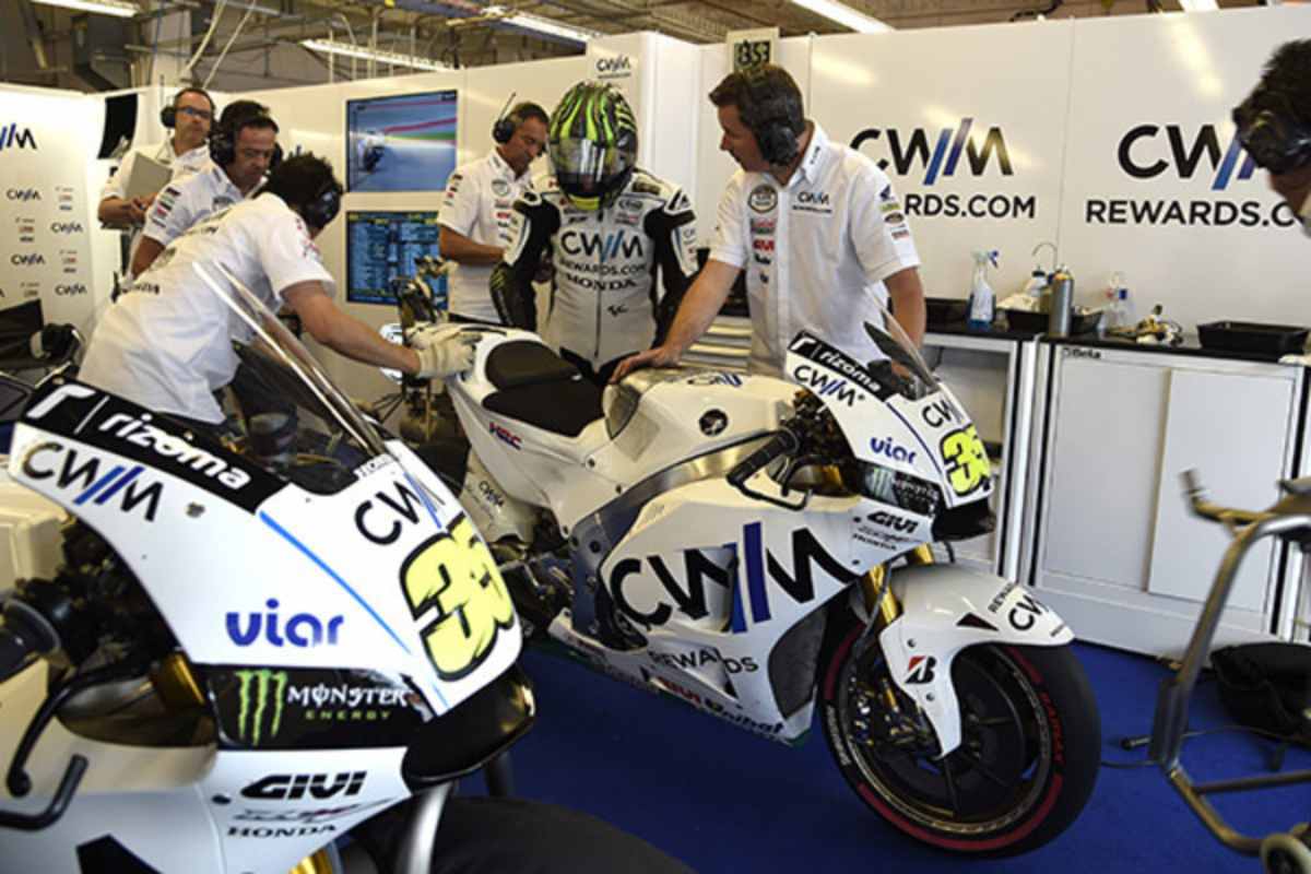 Die LCR-Honda-Box in Texas: Jetzt wird für die Kreditkarte CWM Rewards Werbung gemacht