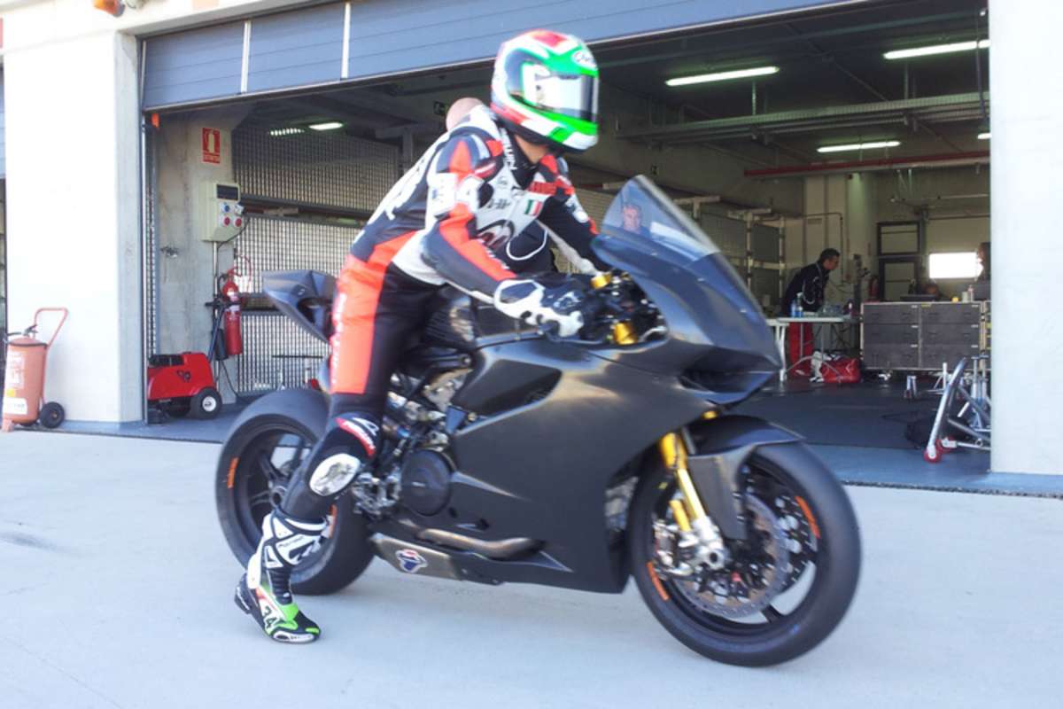 Davide Giugliano startet im Ducati-Werksteam