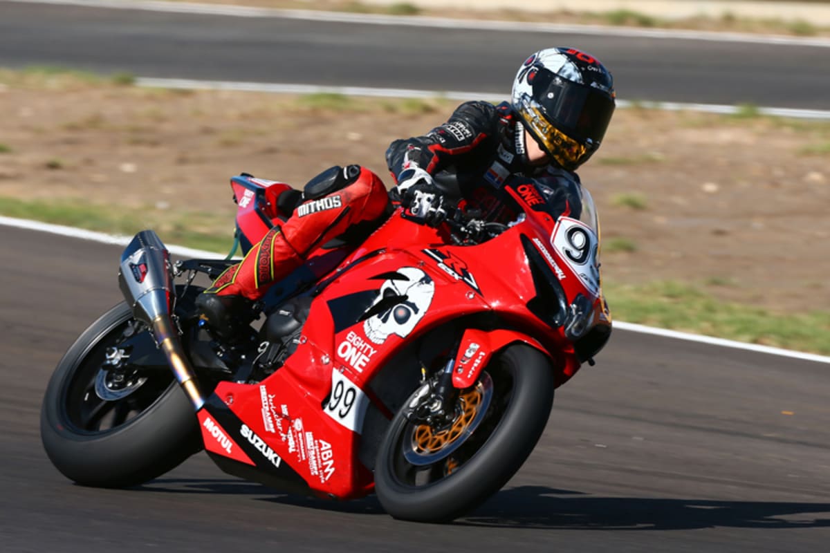 Superbike-Rookie Dominic Schmitter fährt für Grillini Kawasaki