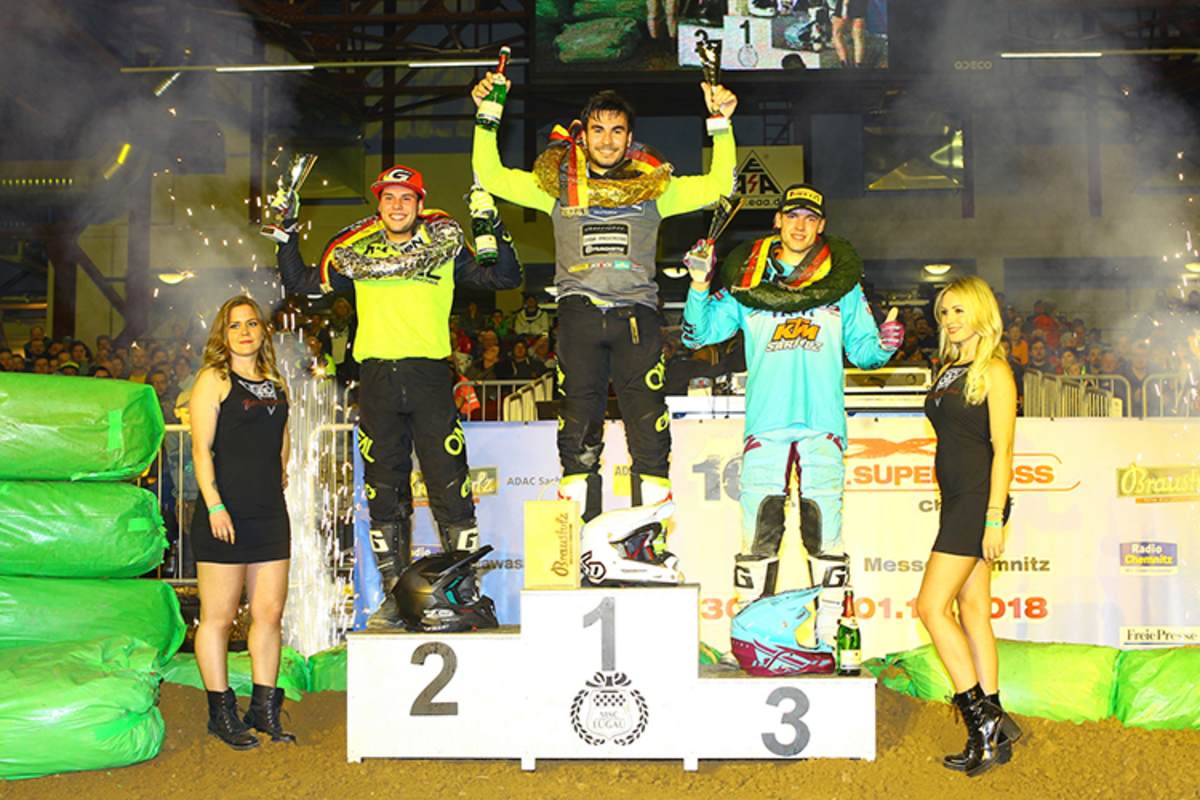 Die Top-3 der SX2-Klasse: Francois Dore, Julien Lebeau und Tom Koch (v.l.)