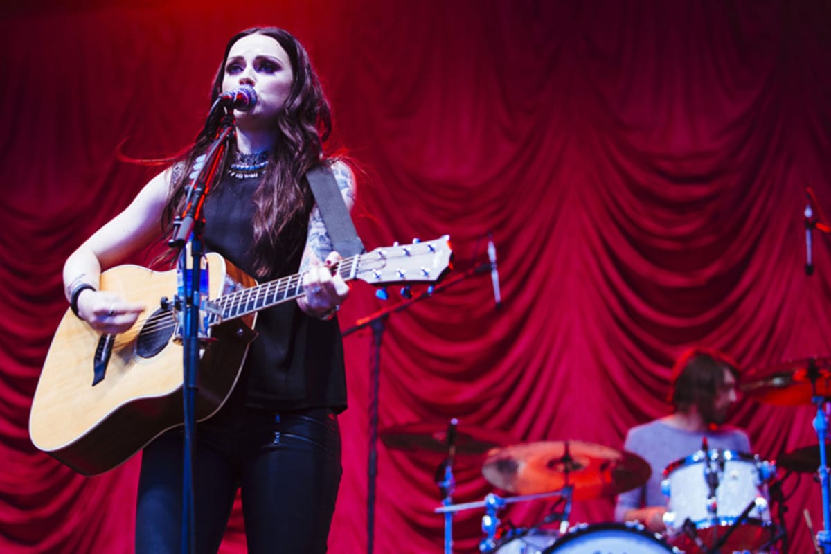 Amy Macdonald liess sich vom Regen nicht verdriessen