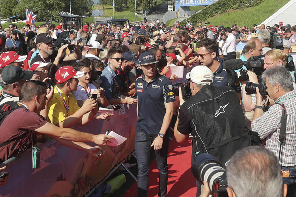 Viel Betrieb auf dem roten Teppich