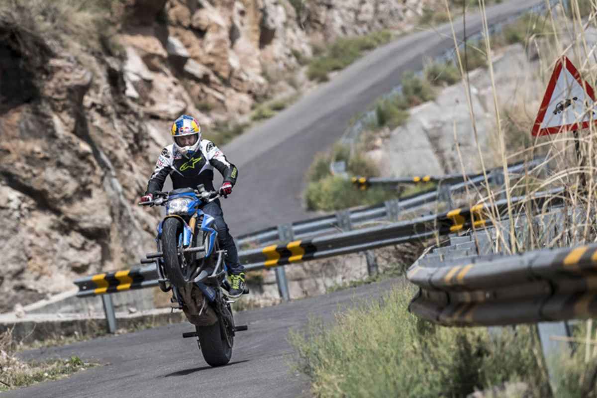 Zweiradartist Aras Gibieza