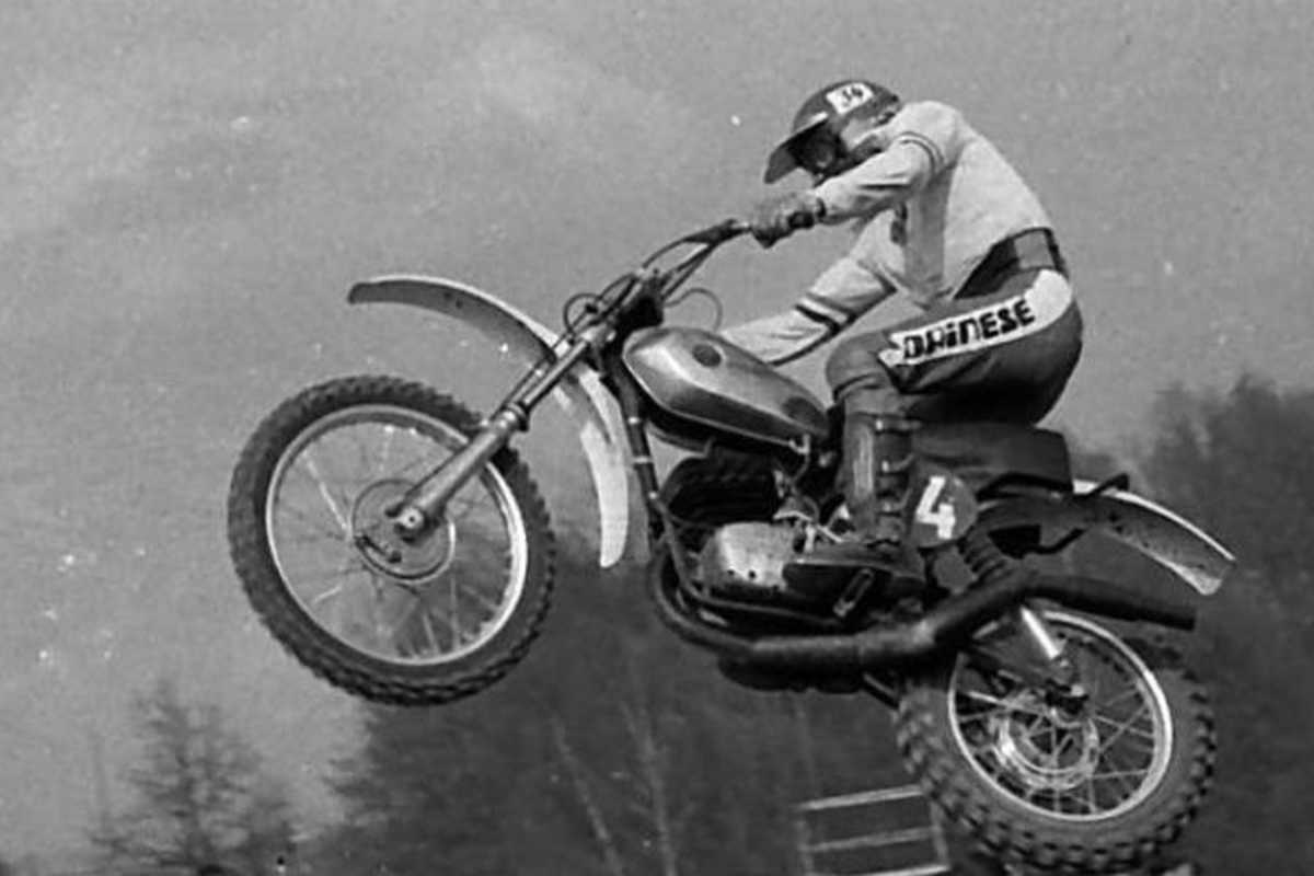 Der Tscheche Jaroslav Falta war Anfang der 1970er Jahren schon mit Luftdämpfern (hinten) unterwegs, verlor aber die WM 1974 gegen Gennady Moiseev