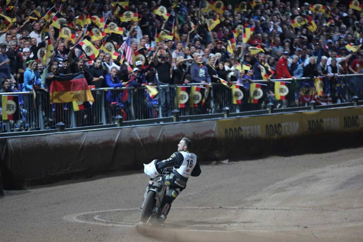 2016 feierten die deutschen Fans Martin Smolinski