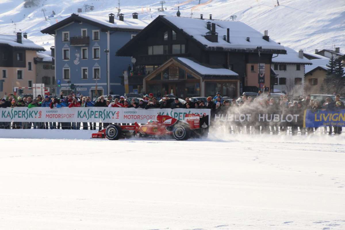 Grossartige Show: Giancarlo Fisichella im F60 von 2009