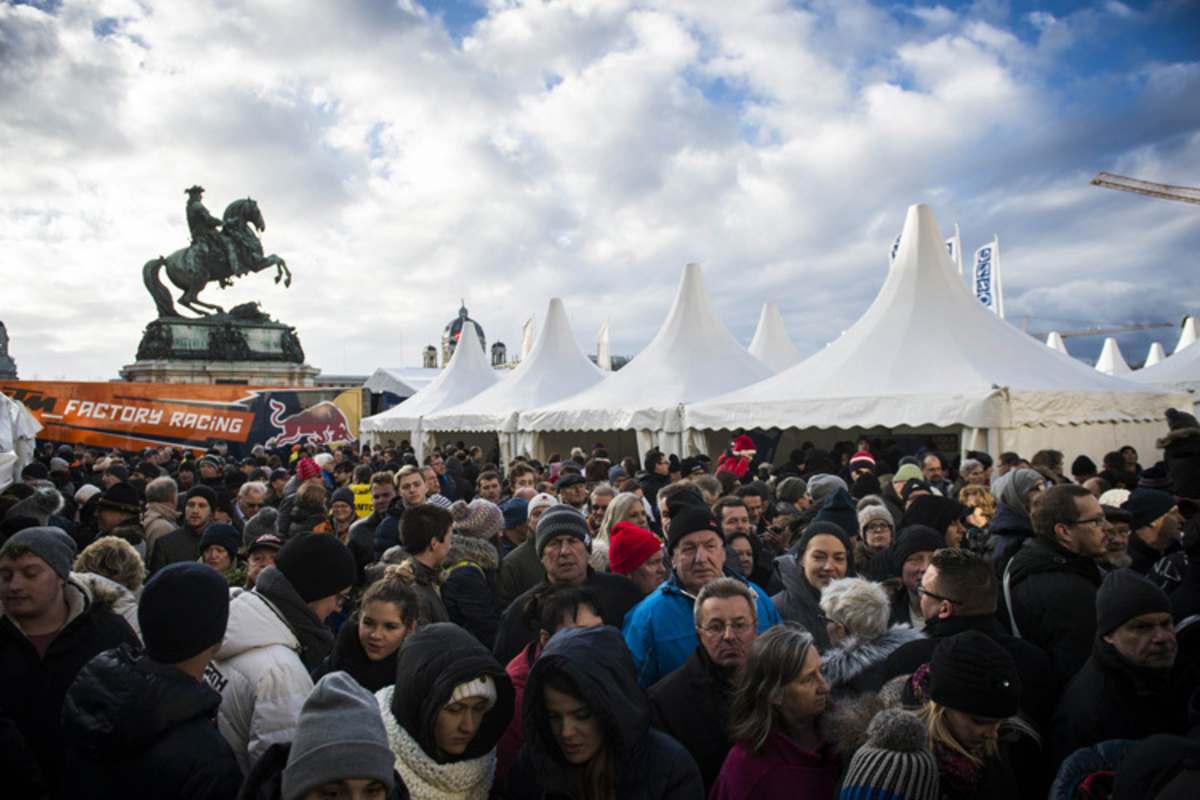 Zahlreiche Fans fanden sich in Wien ein, um die Motorsport-Helden des Jahres zu feiern