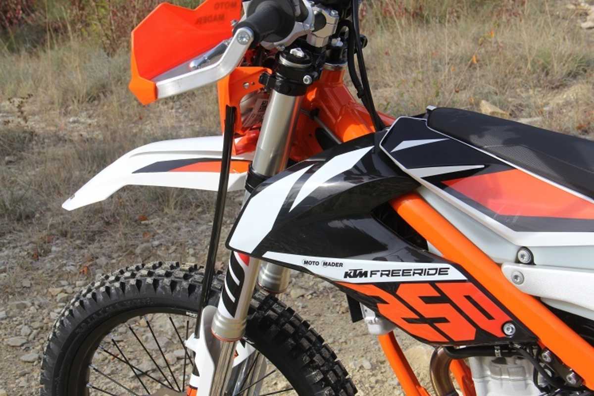 Die neue Gabel steckt bei schneller Fahrt deutlich mehr weg