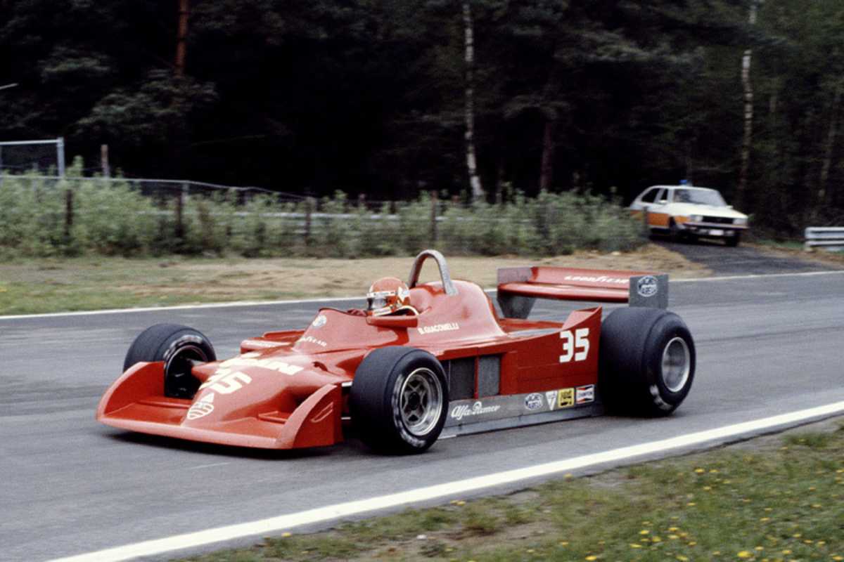 Bruno Giacomelli mit dem eher plump wirkenden Alfa Romeo 1979