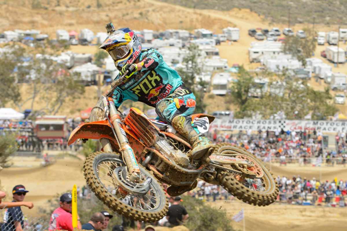 Oben, am Ende des Steilhangs mit Blick ins Tal