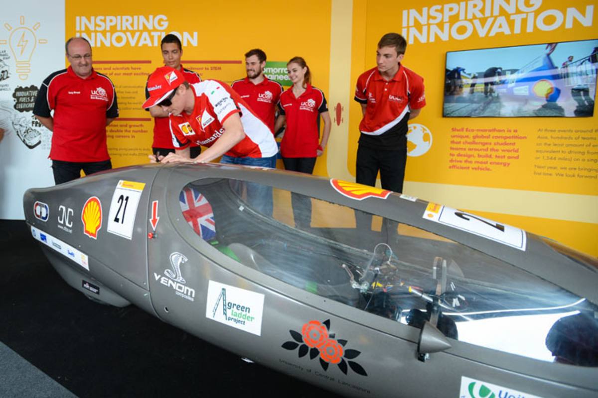 Auch die Teilnehmer des Eco-Marathons von Shell durften den Formel-1-Star treffen