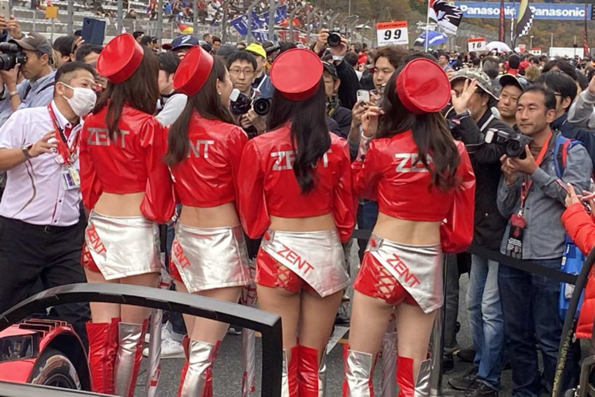 Man achte auf die Anzahl der Fotografen