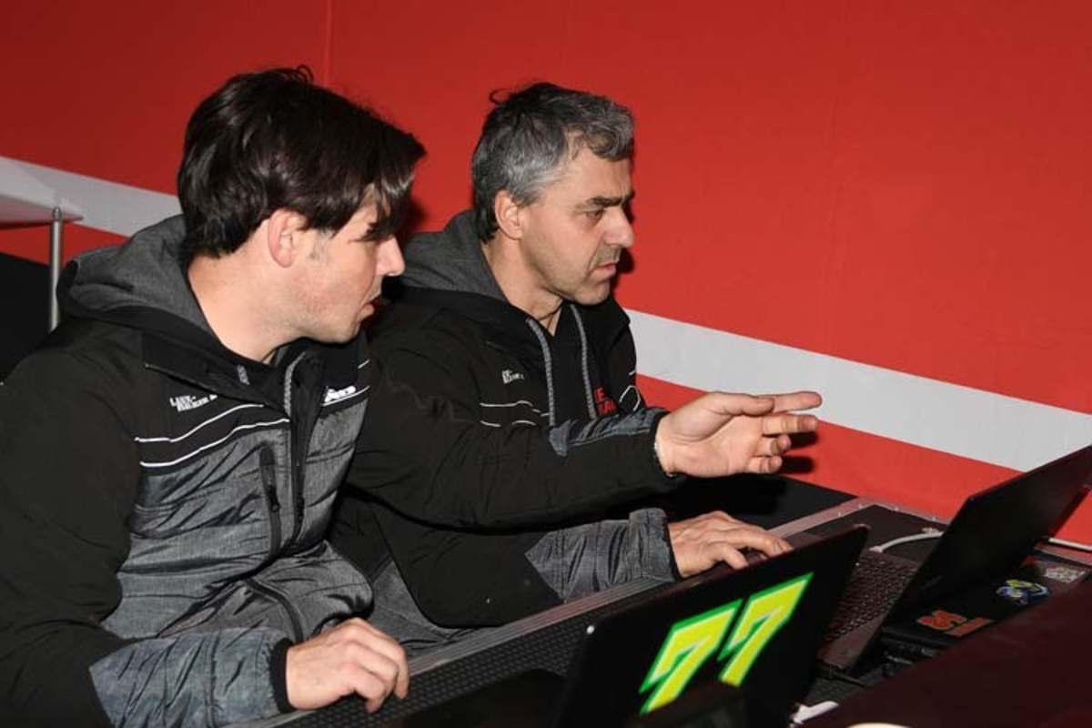 Data-Mann Xavier Membrives und Aegerters Crew-Chief Toni Gruschka