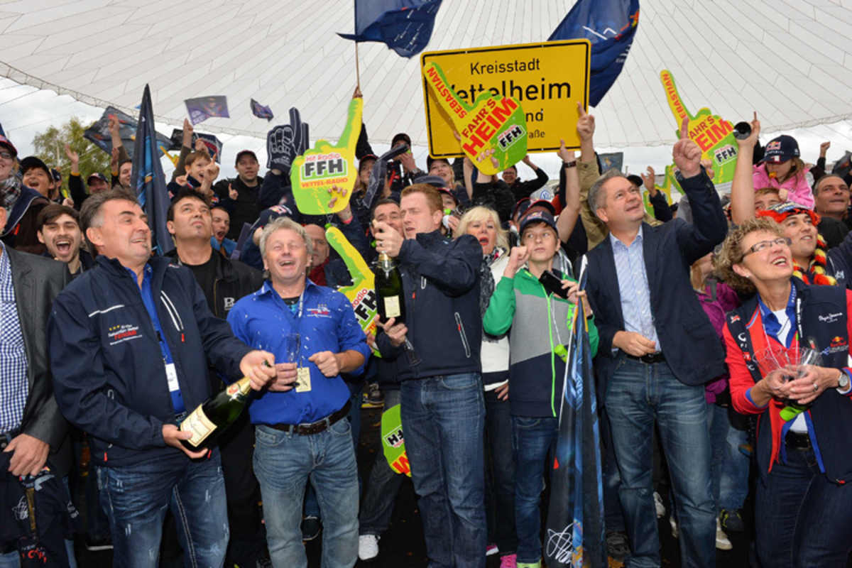 Es ist vollbracht, nun fliesst der Champagner