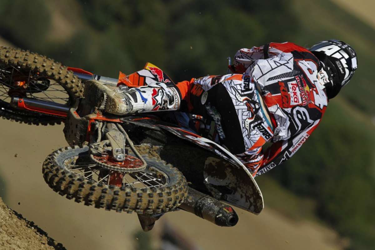Jeffrey Herlings scrubbed